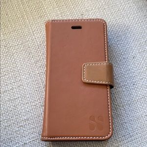 detachable magnet brown lethr case card/cash slots